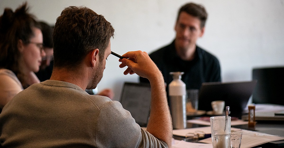 Réflexion concentrée sur son propre projet, en plein Writers Room